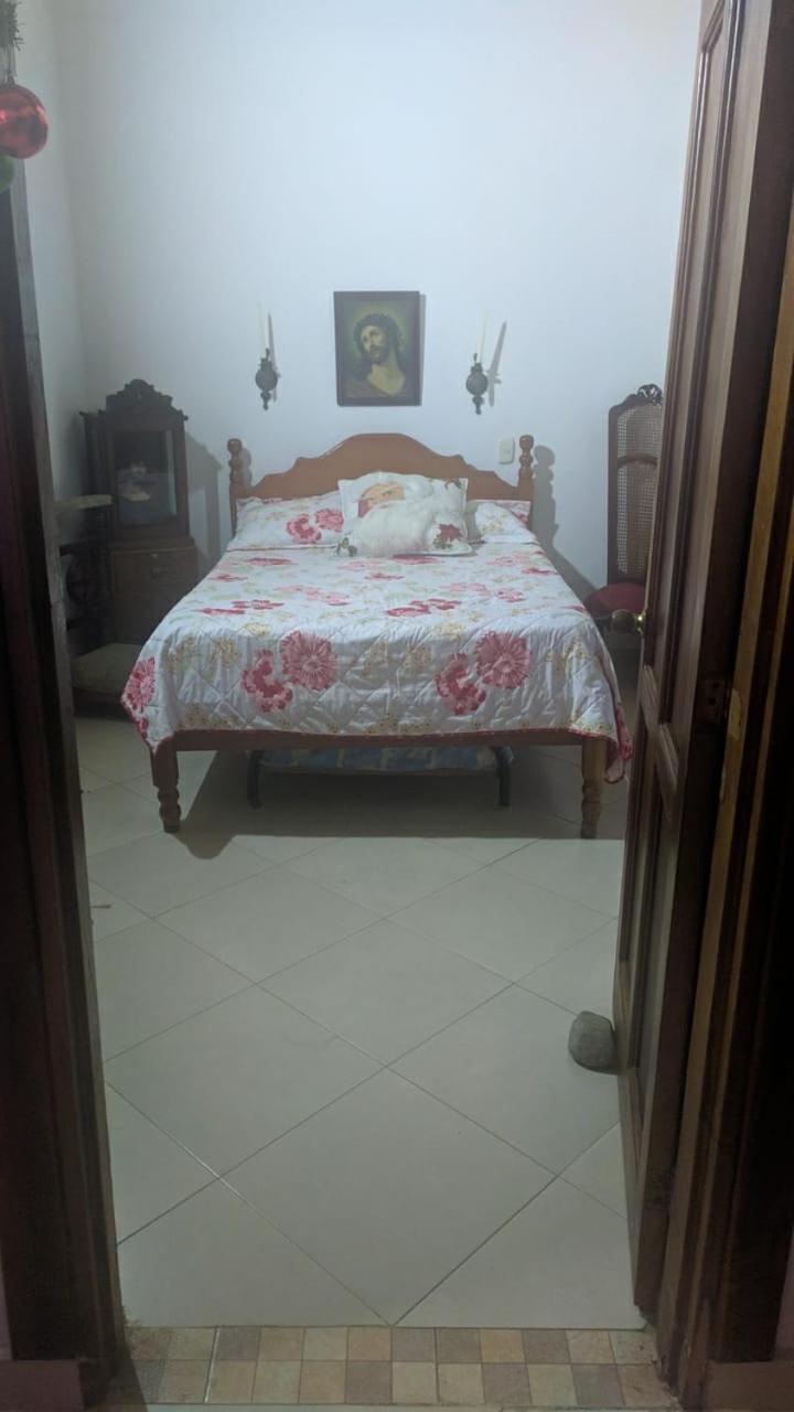 Hostal Famihotel Fundadores Jardín Esterno foto