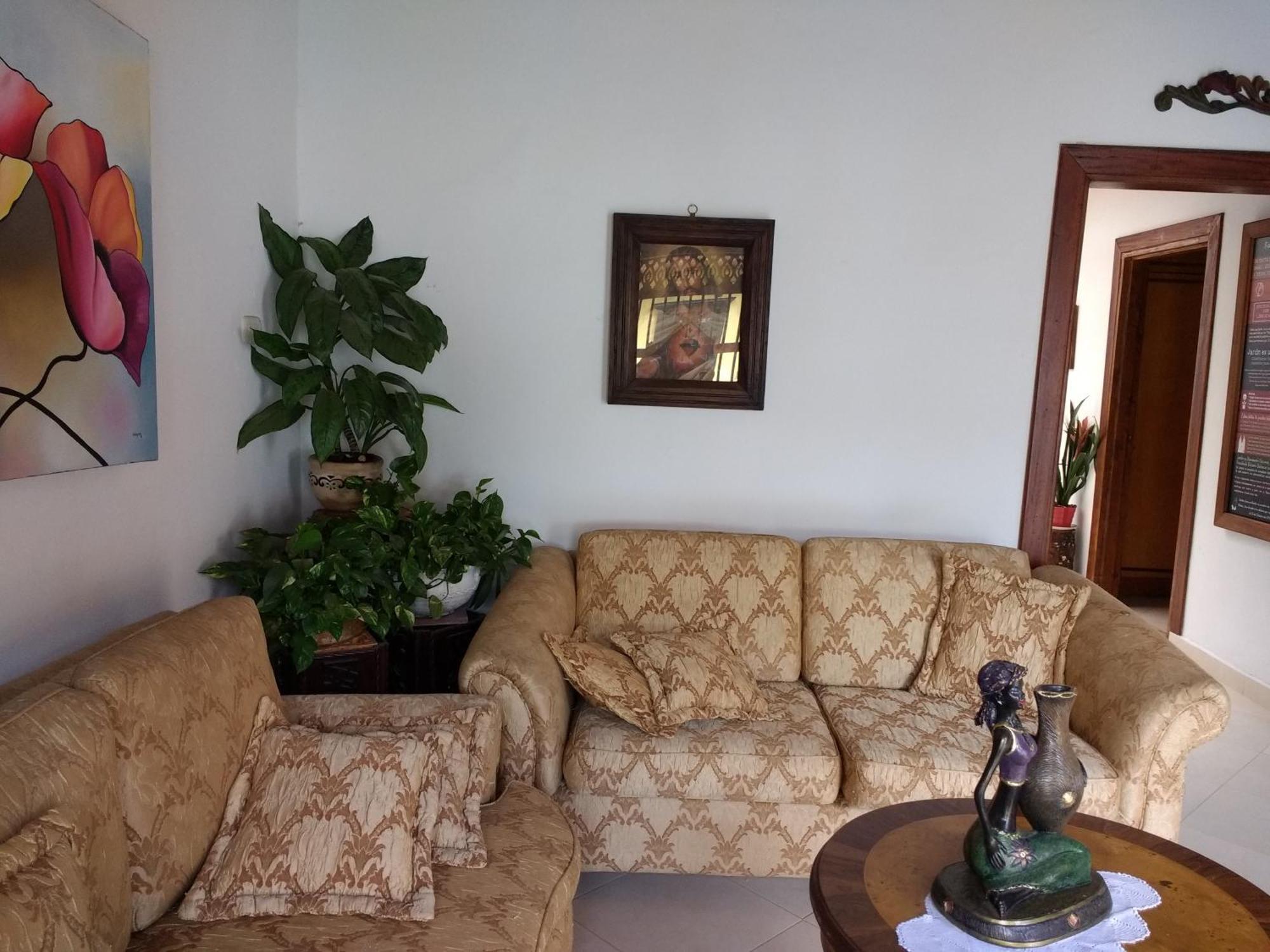 Hostal Famihotel Fundadores Jardín Esterno foto