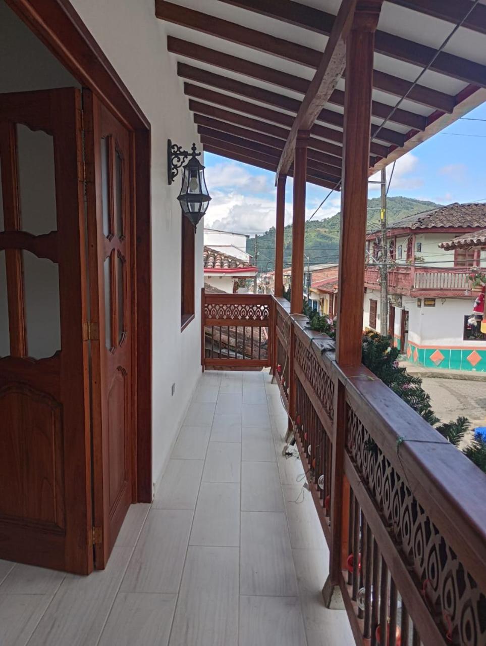Hostal Famihotel Fundadores Jardín Esterno foto
